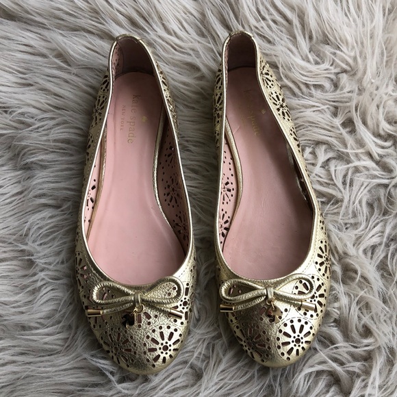 Kate Spade Walsy Laser Cutout Flat - Picture 3 of 8